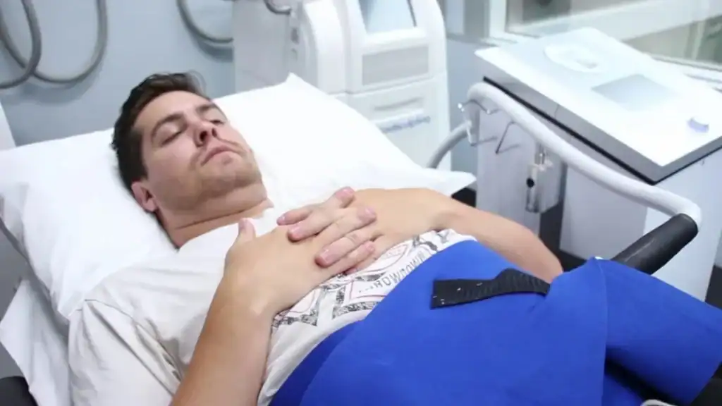 Transforming Bodies: Celebrity Success Stories and the Truth Behind Body Contouring 2 Image of male having body contouring Hove treatment